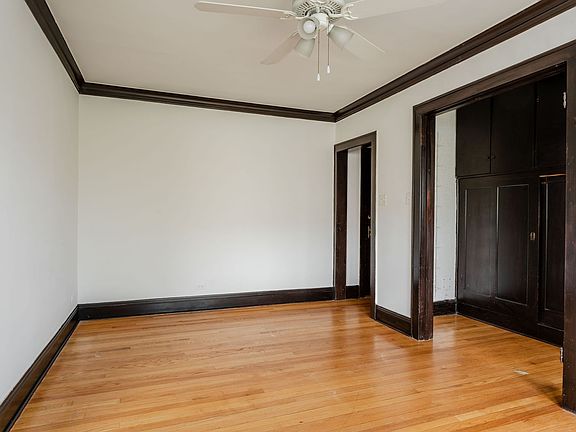 4th image of 4542 N Maplewood Ave #4550-3F