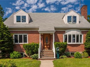 117 Oak St, Harrison, NY 10528