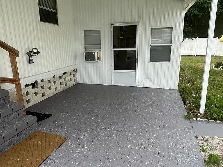 256 Queen Mary Loop — Photo 10