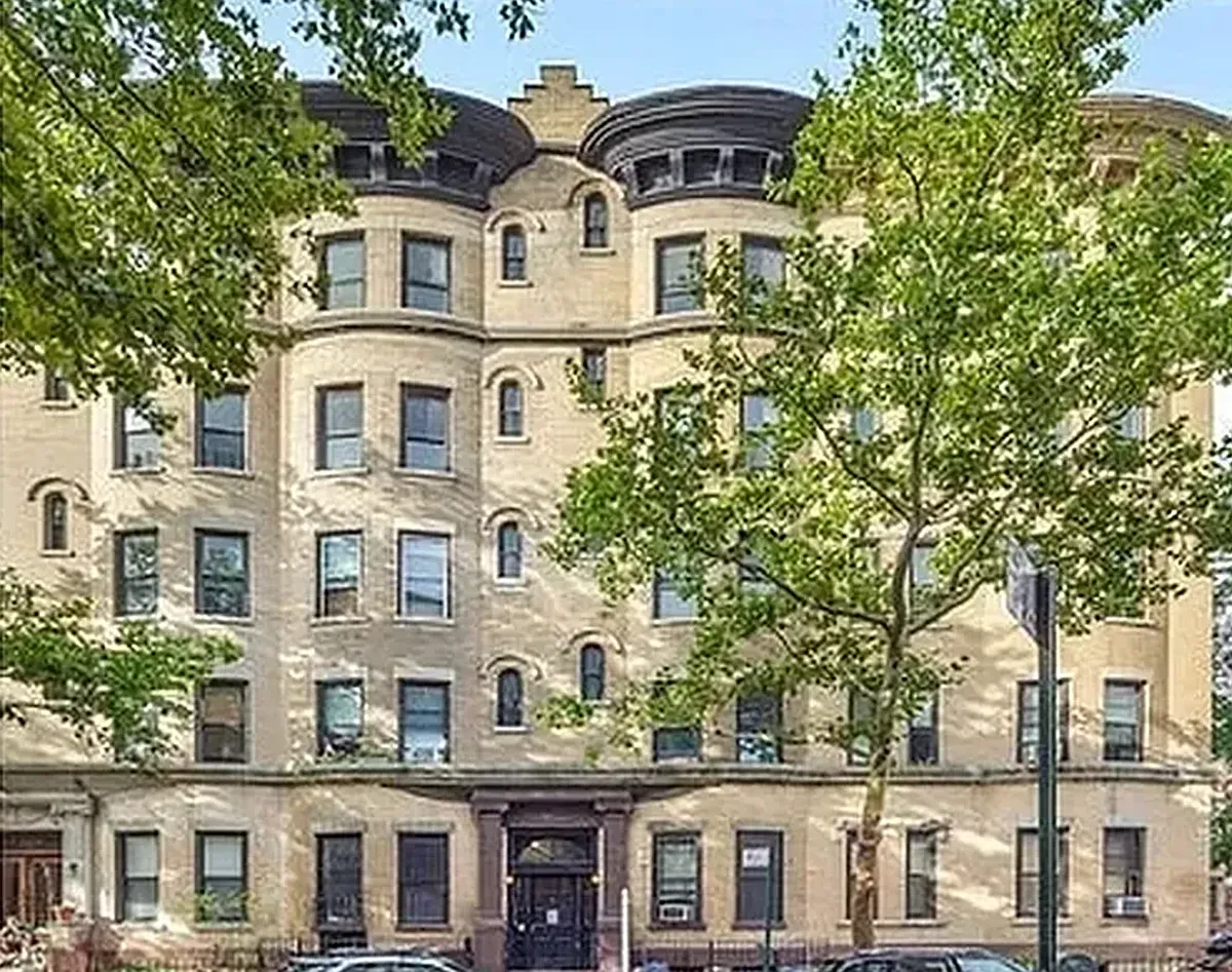 Building Photo - 230 President St #2