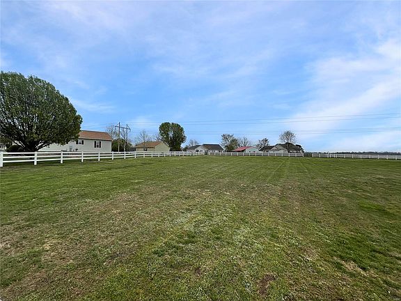 2nd image of 132 Forest Meadow Dr