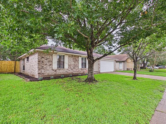 2nd image of 4922 Creekview Dr