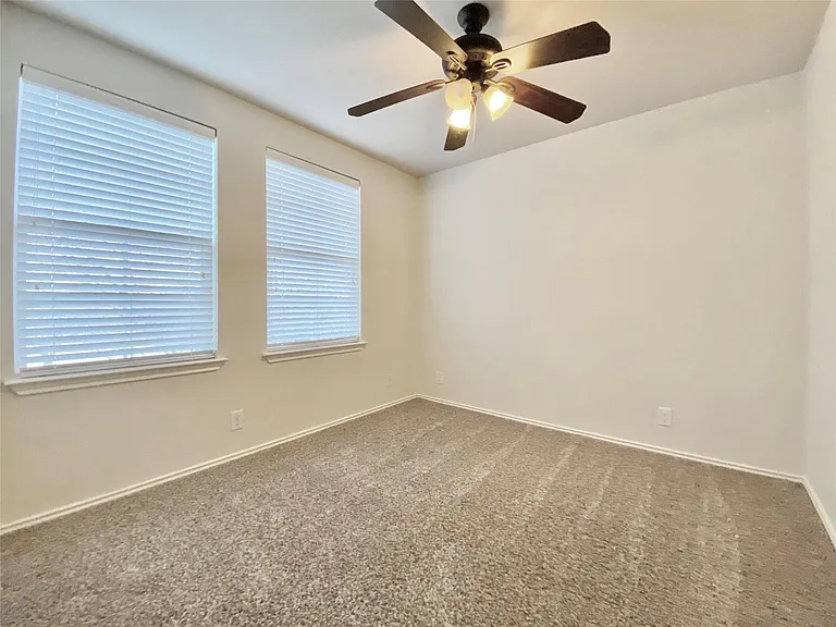 18524 Mammoth Cave Blvd #2 — Photo 29