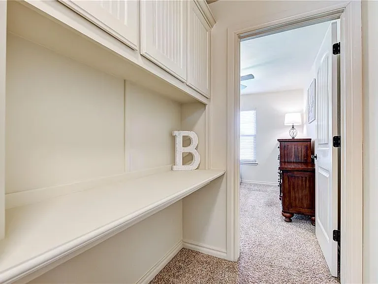 3009 Elmo Way — Photo 21