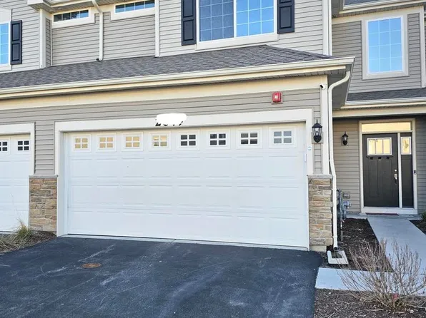 2049 Stuttle Rd, Batavia, IL 60510