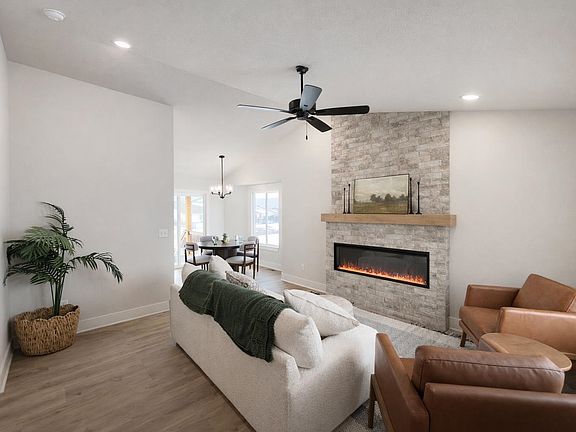 4th image of 5518 N Saint Paul Ct