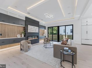 3215 Cofer Rd, Falls Church, VA 22042