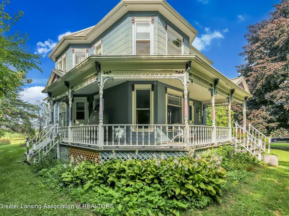 105 E Columbia Rd, Mason, MI 48854