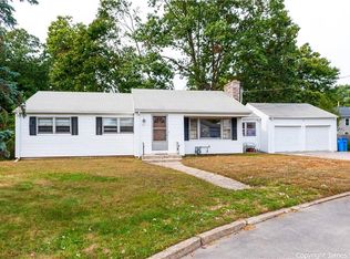 25 Edendale Dr, Lincoln, RI 02865