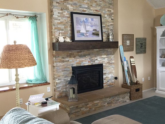 Family room with gas insert