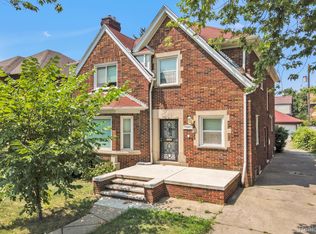 17371 Greenlawn St, Detroit, MI 48221
