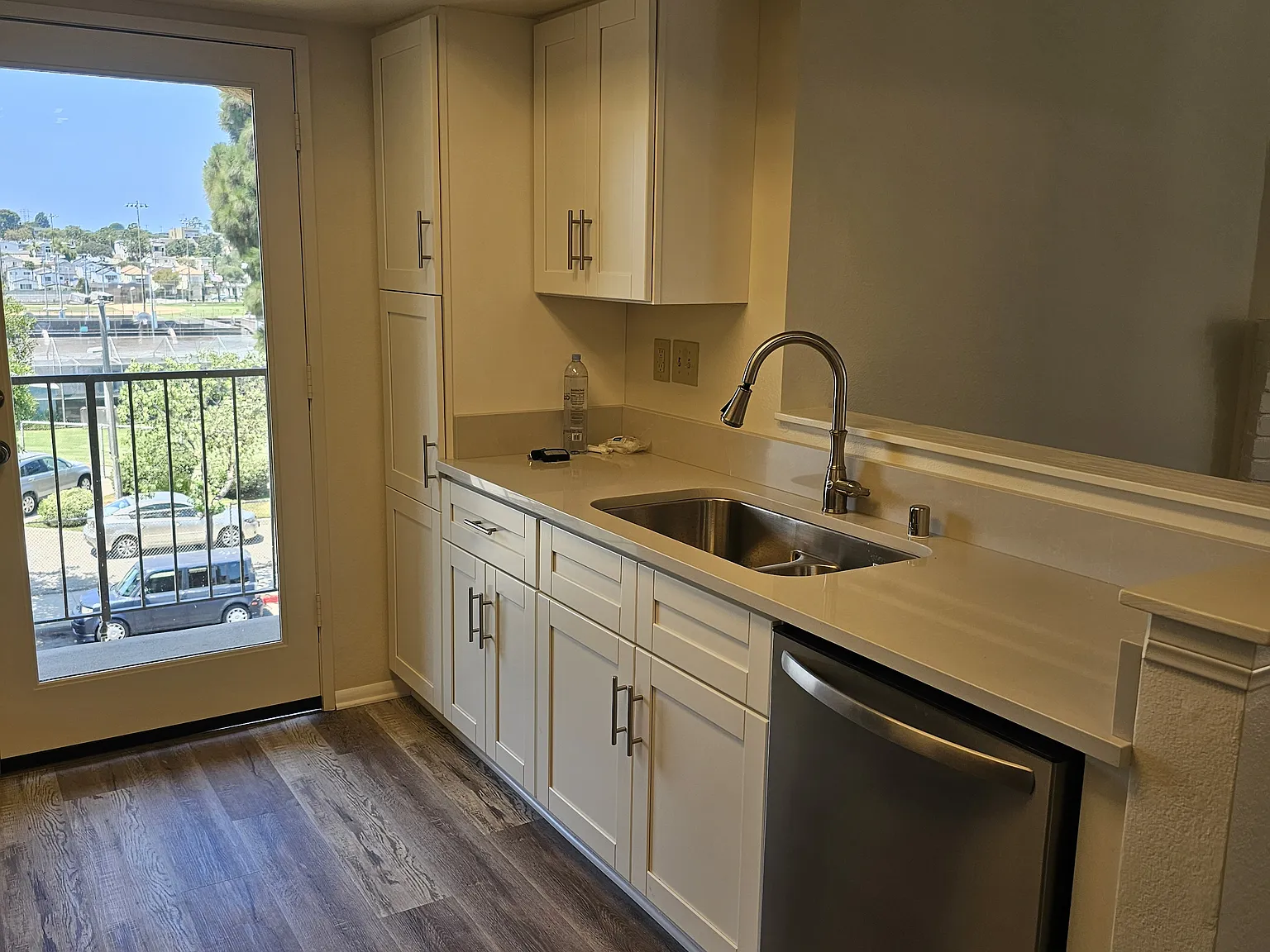 2 bed, $3,300 — Photo 4