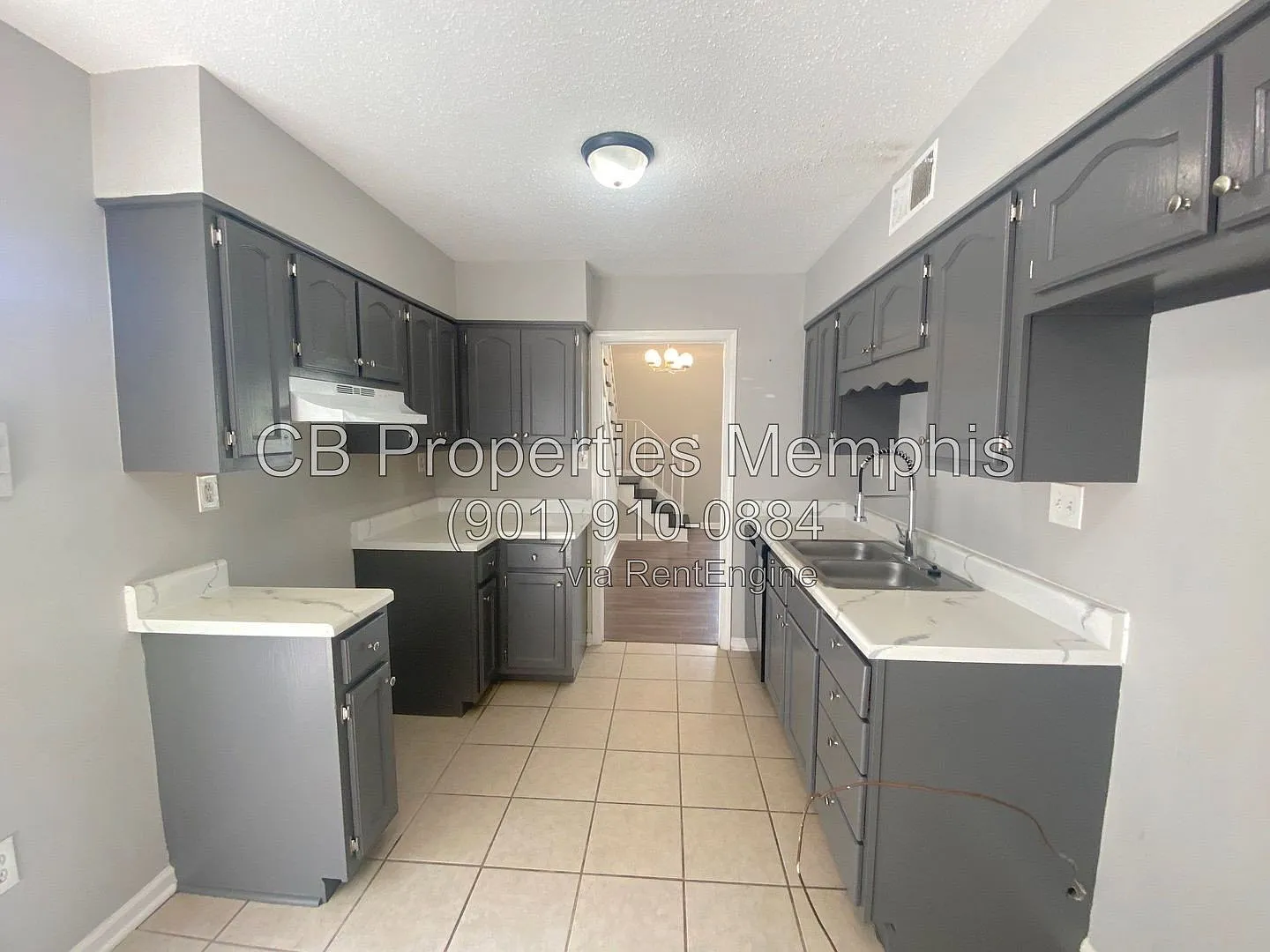 3 bed, 2.0 bath, 2203 sqft, $1,895 — Photo 2