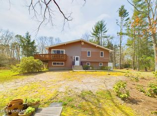 516 Frank Applegate Rd, Jackson, NJ 08527