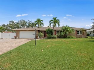 1335 Currier Cir, Fort Myers, FL 33919