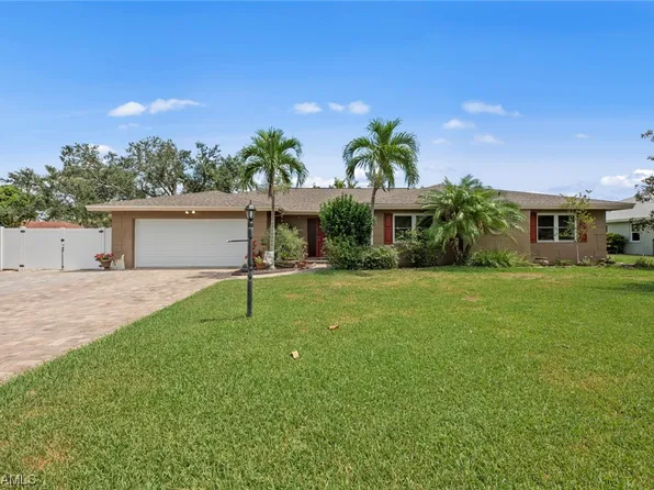 1335 Currier Cir, Fort Myers, FL 33919