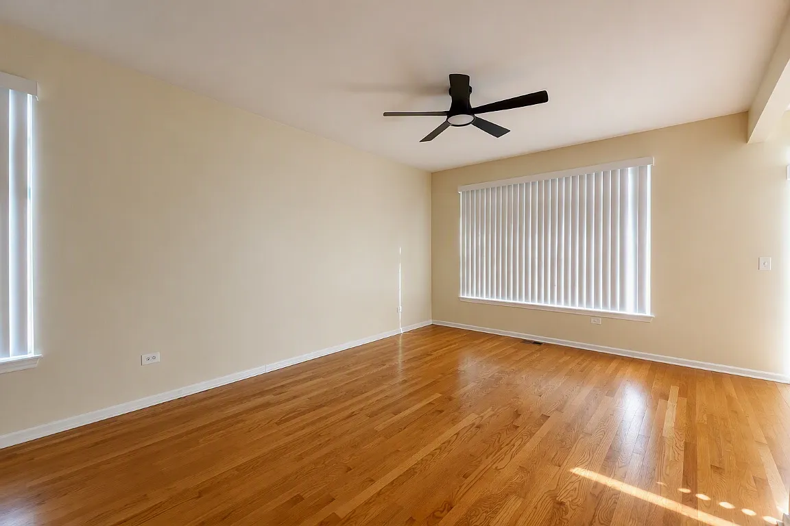 1644 Windward Ave — Photo 3