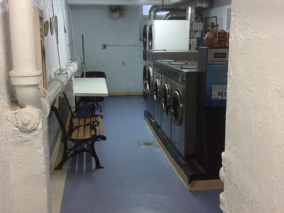 4th image of 140-18 Burden Cres #5