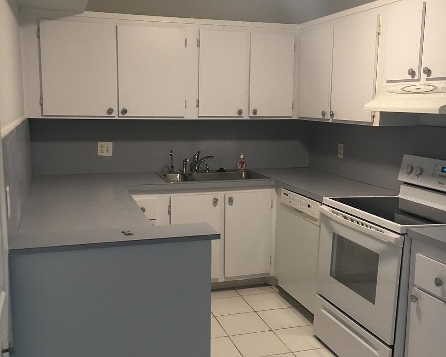 1st image of 737 SE 1st Way APT 201