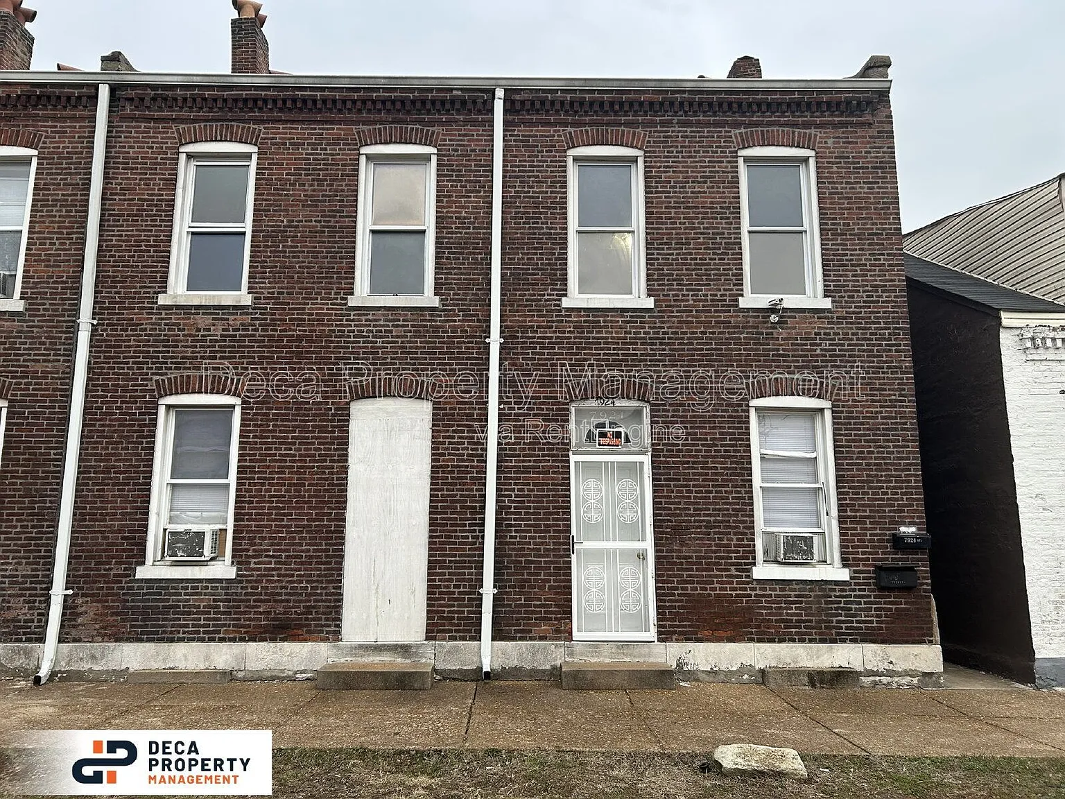3 bed, 2.0 bath, 1250 sqft, $1,100 — Photo 3