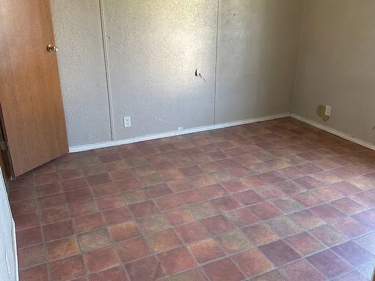 Sunset Ridge MHC — Photo 32