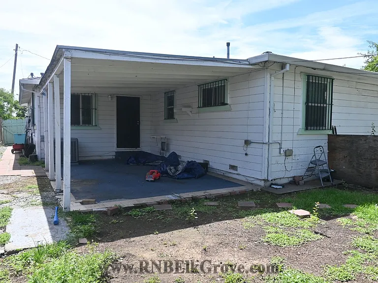 2271 E Church St — Photo 21