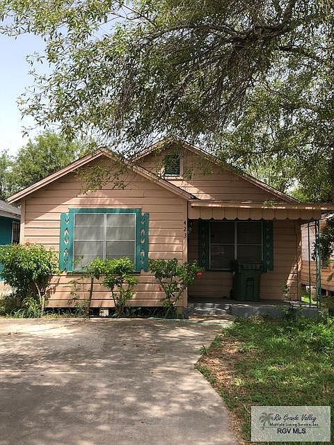 1st image of 423 Corral St
