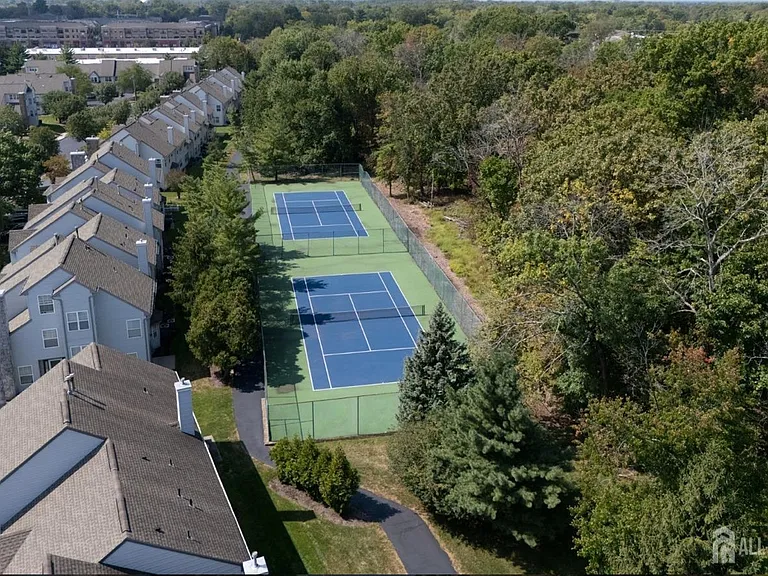 225 Nebula Rd — Photo 15