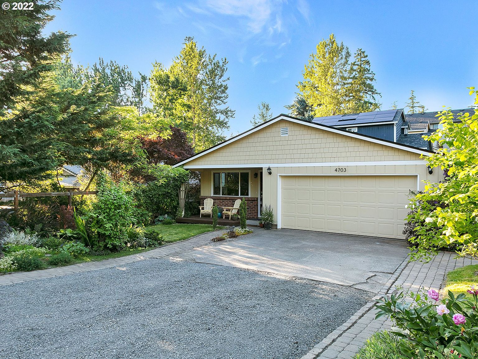 4703 SW Brugger St, Portland, OR 97219 | Zillow