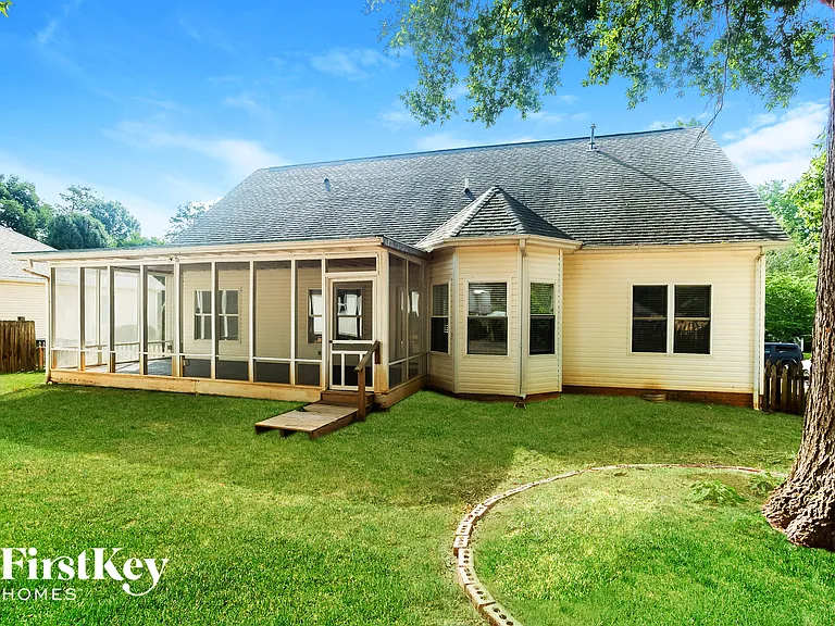 376 Stonehaven Ct SW — Photo 14