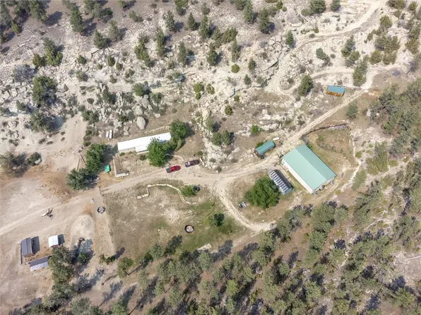 119 Log Cabin Rd, Roundup, MT 59072