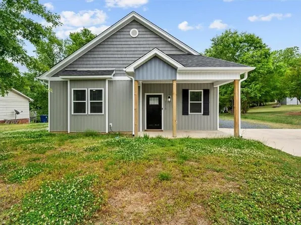 113 Sunset Dr, Randleman, NC 27317