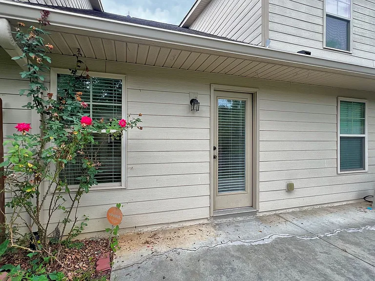 528 Scenic Dr — Photo 5