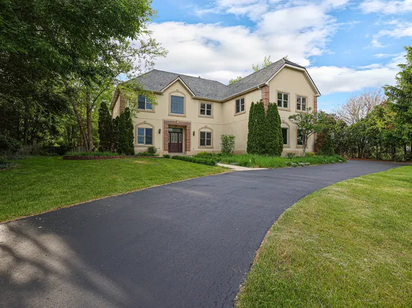 2608 Cuhlman Rd, McHenry, IL 60051