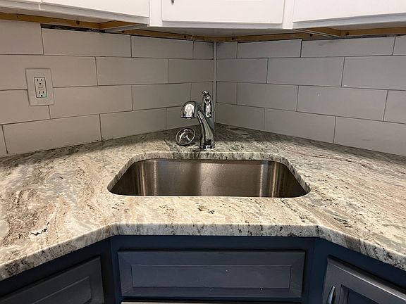 3rd image of 347 Bergen St APT 1