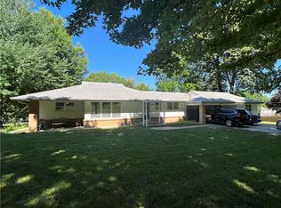 1501 N 2nd St, Atchison, KS 66002