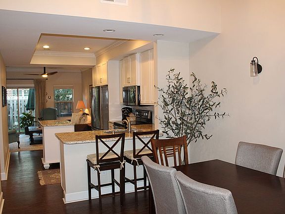 3rd image of 222 Midland Ave #2105