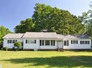 1943 Leesville Church Rd, Clinton, SC 29325