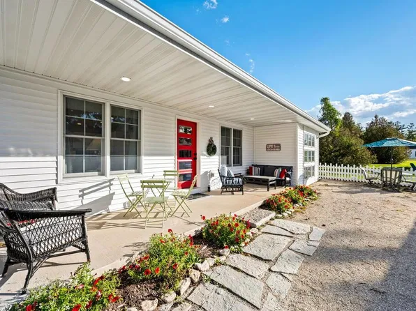 6269 Onan Dr, Sturgeon Bay, WI 54235