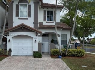 6373 SW 165th Ave, Miami, FL 33193