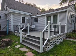 114 Old Oaken Bucket Rd #B, Norwell, MA 02061