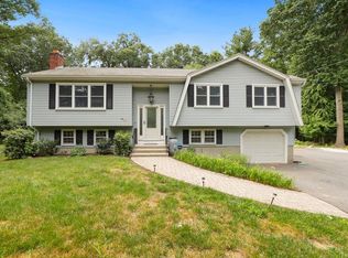 166 Oak St, Ashland, MA 01721