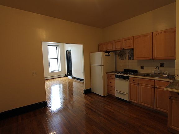 2nd image of 379 W 125th St APT 1
