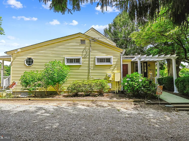 4475 Muddy Creek Rd — Photo 10