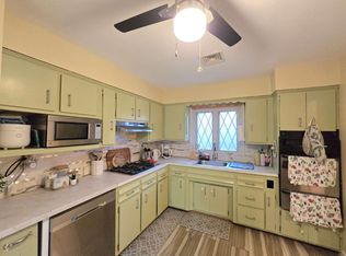 407 Walker St FLOOR 2, Staten Island, NY 10303