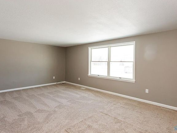 4th image of 7000 Heller Rd