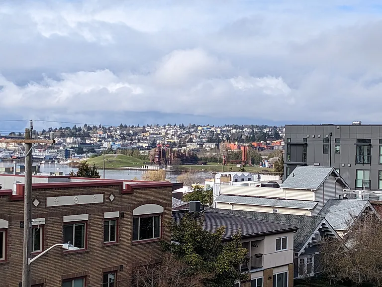 2044 Yale Ave E #302 — Photo 12