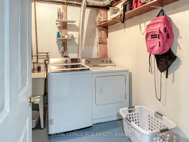 74 Fountainbridge Dr — Photo 20