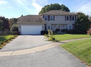 264 Brian Ct, Geneva, IL 60134