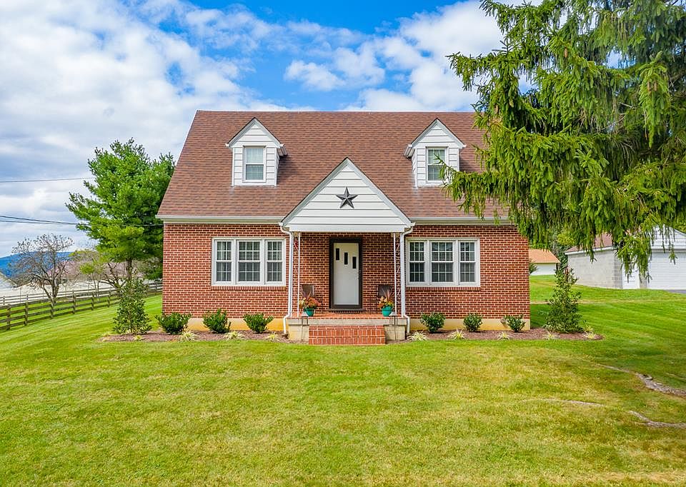 1st image of 330 Dogwood Dr